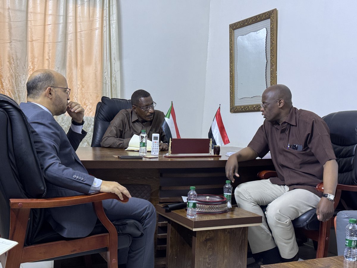 UNHCRinSudan's tweet photo. The war in #Sudan🇸🇩 displaced millions and devastated health services.

UNHCR's @RaoufMazou and @WHO are on a critical joint mission, engaging with authorities, partners and communities to highlight the crisis, improve health care access and advance inclusive health systems. https://t.co/4IHnP5i1q6