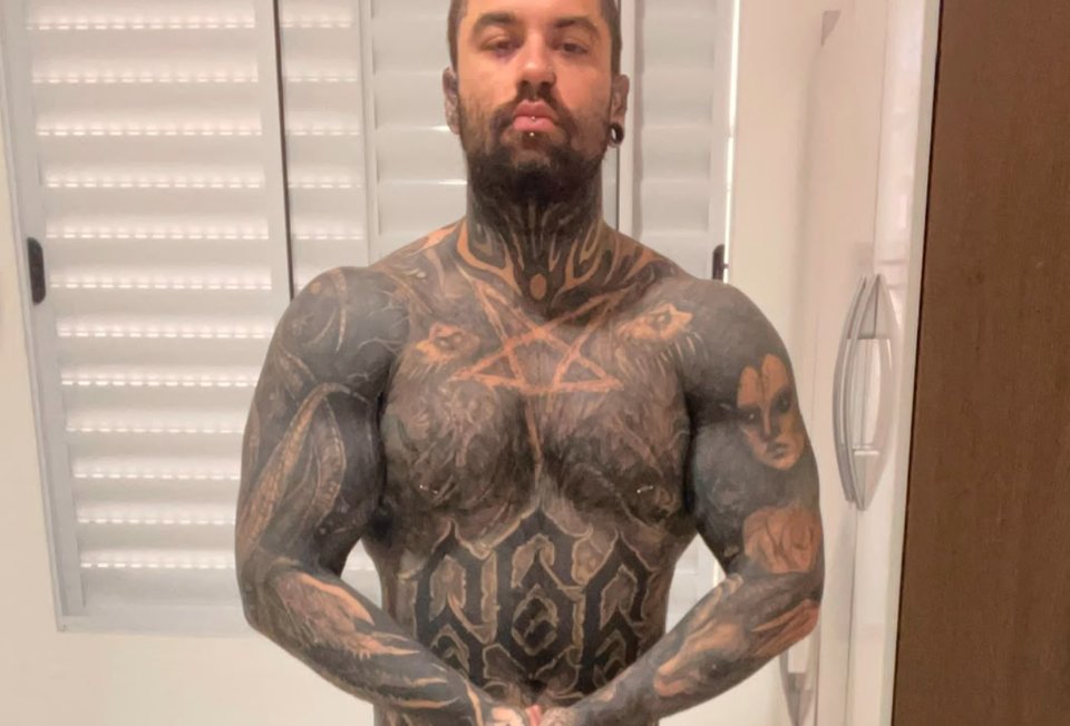 _thrutal's tweet photo. Ensaio mais musculoso hoje.
More muscular photoshoot today.

Páginas atualizadas!
Pages updated!

https://t.co/Ro6RvCQw6P
https://t.co/jCzp1MFjbq 

#tattooed #tatuado #homemtatuado #tattooedmen #tattooedman #sexy #tatuagem #tattoo #musculo #muscule #buff #forte #sarado #muscular https://t.co/XqThQbSWtJ