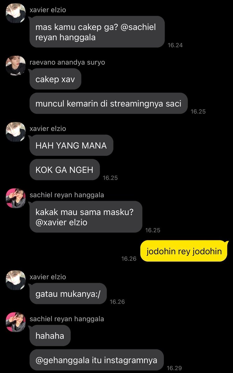 ignimgnos's tweet photo. oy gue udah ada banyak chat2 begini tapi ga ada tenaga up au-nya๐ญ dan ini udah pasti #leowon #seohao #geonlong #hyeonxin ๐โโ๏ธโ๐ป https://t.co/4y763qE6gL