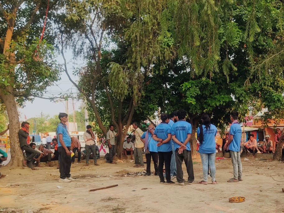 Badlavindia_org's tweet photo. On Day 12 of the campaign, our street play team performed near Shani Mandir, Telibagh. Yesterday's outreach continued our efforts to engage in meaningful conversations and share information about Badlav's rehabilitation programme.

#BadlavIndia #SarthakPart3 #Streetplay https://t.co/HH5M95UTsM