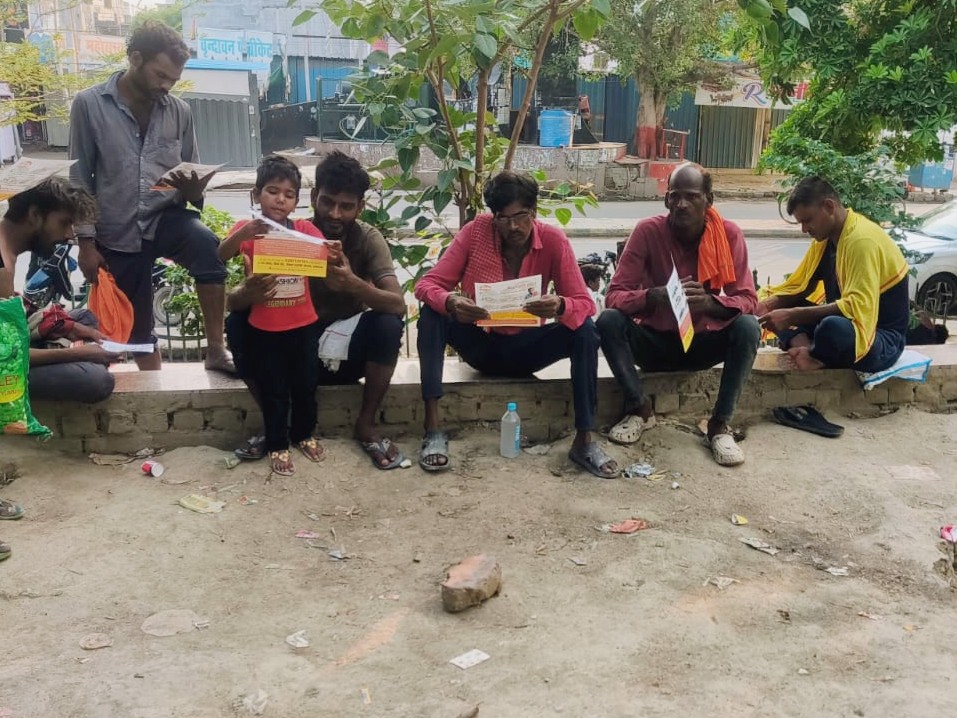 Badlavindia_org's tweet photo. On Day 12 of the campaign, our street play team performed near Shani Mandir, Telibagh. Yesterday's outreach continued our efforts to engage in meaningful conversations and share information about Badlav's rehabilitation programme.

#BadlavIndia #SarthakPart3 #Streetplay https://t.co/HH5M95UTsM