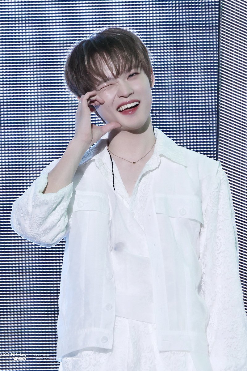Strawberry_CL_'s tweet photo. 260705 😉
#천러 #辰乐  #CHENLE #NCTDREAM https://t.co/Qjp62Sagt1