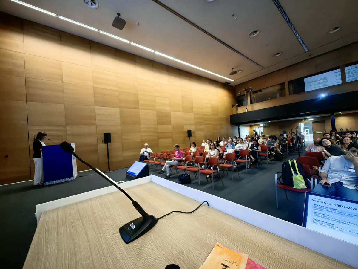 gohchoonfu's tweet photo. @CRSScience #CRS2026 finally begins with preconf event featuring #LocalChapter around the world! Glad to have @MariaCorinaYA @YoonYeo4 to open the session! #pharmaceutics #drugdelivery #networking https://t.co/vgpKufhC29