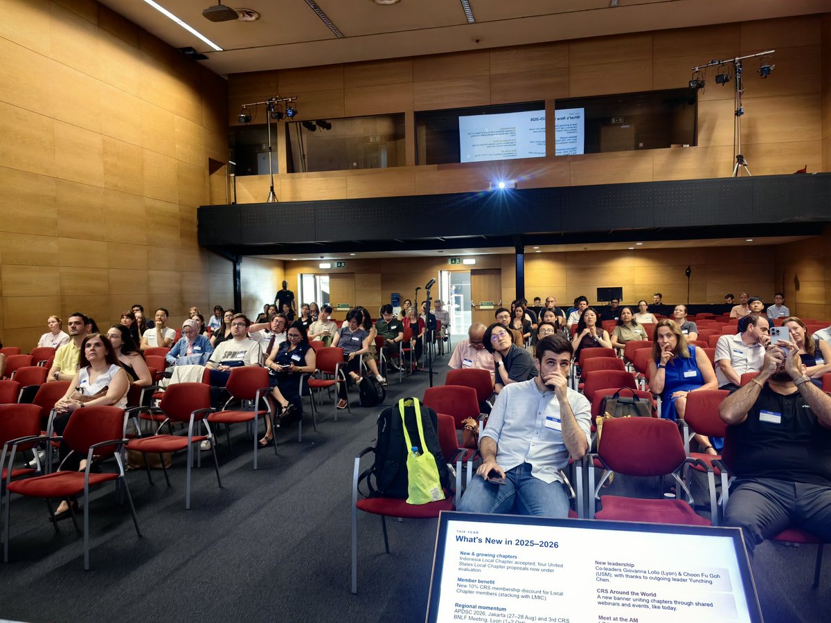 gohchoonfu's tweet photo. @CRSScience #CRS2026 finally begins with preconf event featuring #LocalChapter around the world! Glad to have @MariaCorinaYA @YoonYeo4 to open the session! #pharmaceutics #drugdelivery #networking https://t.co/vgpKufhC29