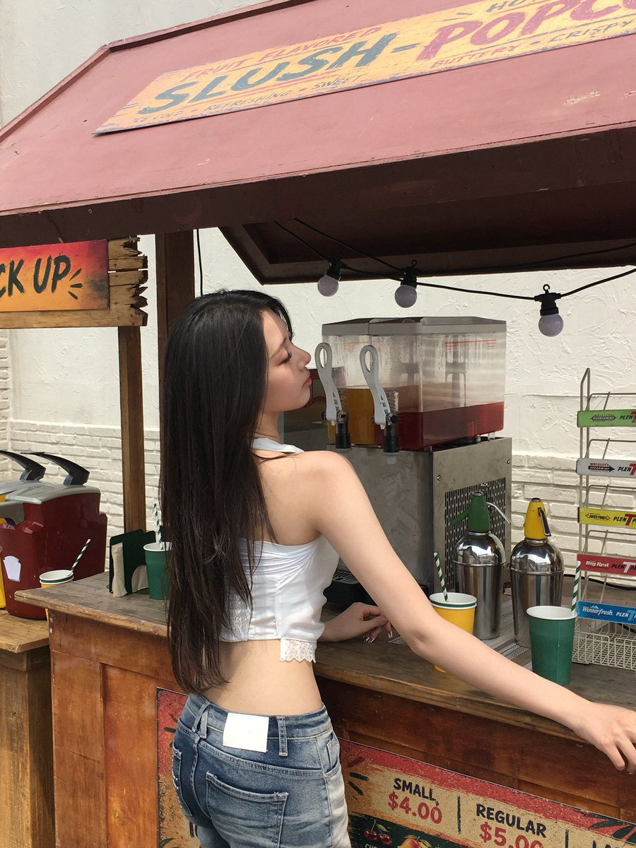 picbaemon's tweet photo. RORA WEVERSE UPDATE https://t.co/TGTInpD2OB