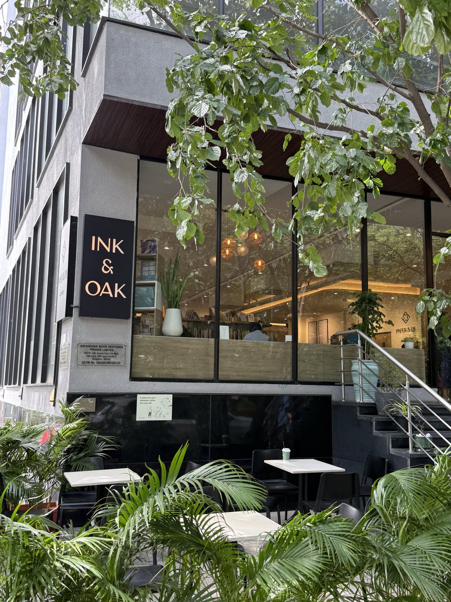 thevipulseth's tweet photo. A cafe and bookstore is hard combination to beat 🤌🏻

📍Paper &amp; Pie x Ink &amp; Oak HSR, Bengaluru https://t.co/BbQqYqDrun