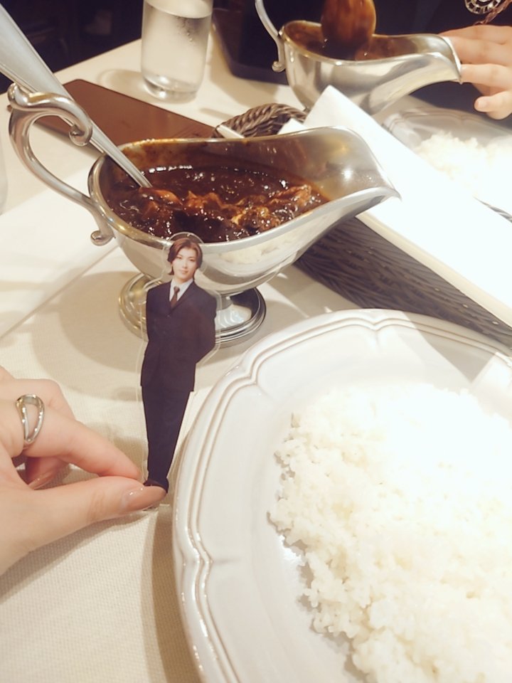 kugirunasu's tweet photo. 激ウマで即なくなったハヤシライス置いて寝ますね…限界です…おやすみ… https://t.co/ocBglGgjFP
