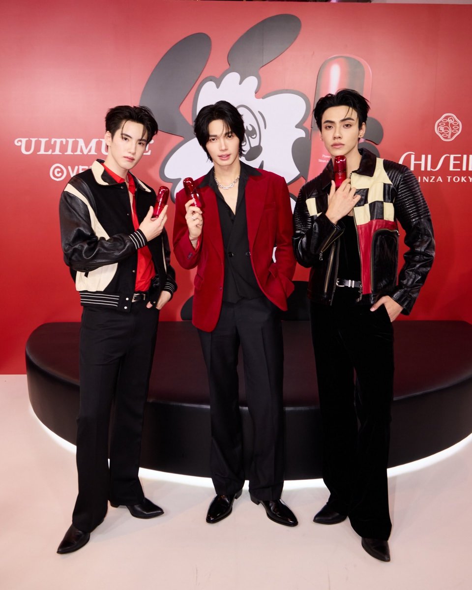 WinmetawinO's tweet photo. ❤️✨

Cr. phutatchai.busofficial

WIN ULTIMUNE STUDIO CTW 

#WINwithULTIMUNE
#ULTIMUNESTUDIOatCENTRALWORLD
#SHISEIDO #ULTIMUNE
#ShiseidoThailand
#winmetawin https://t.co/Xnan5iqY1e