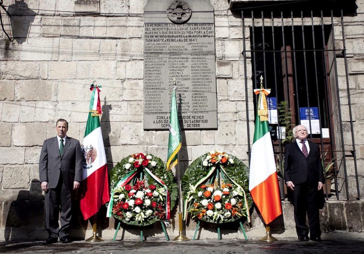 NationhoodRC's tweet photo. Mexico has never forgotten them. Every year on 12 September, a ceremony is held at Plaza San Jacinto in Mexico City, before a plaque bearing the names of 71 men of the battalion.

As each soldier's name is called out, the crowd answers: "Murió por México", he died for Mexico.

Tonight at the Azteca, that old bond holds. ¡Viva México! Erin go Bragh 🇮🇪🇲🇽