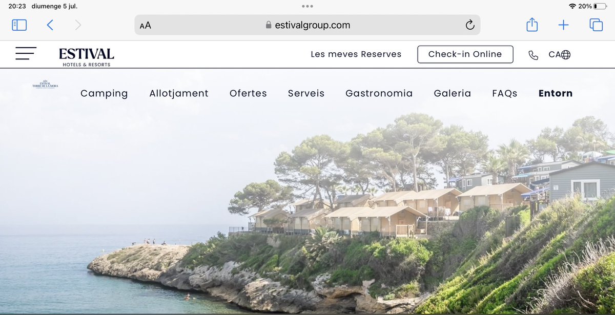 SagreXR's tweet photo. Cap de Setmana a Camping Estival Torre de la Mora a Tarragona.

Contra tot pronòsitc, TOT el personal de recepció, restaurant, bar , socorristes…tots en CATALÀ. No m’hi havia trobat mai. Casi ploro. No sé qui n’és el director o el propietari, però AIXI SI.  Chapeau. https://t.co/pGuDHqDKQH