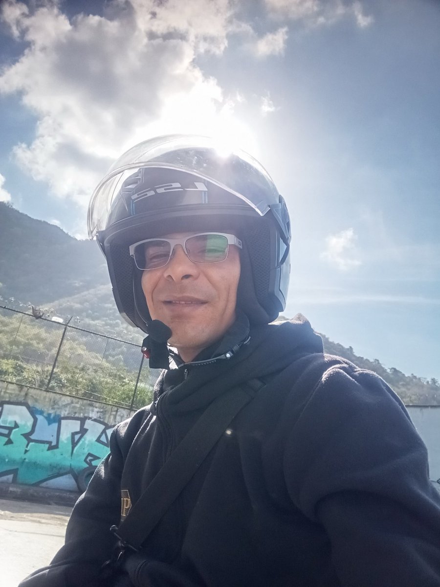 SalcedoWinder's tweet photo. Feliz y bendecido domingo 🙏🏻🙏🏻🙏🏻 https://t.co/zeTsybf1Ff