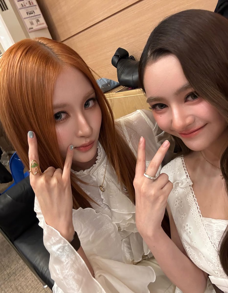 viewjanclub's tweet photo. hope you both had fun in seoul na 🥹 so proud of you both 🤎🤍

#ViewMim #วิวมิ้ม https://t.co/Pg8h0VVrsr