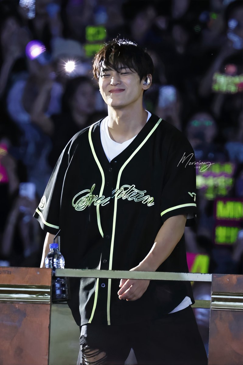 stjhen1013's tweet photo. 260621 CARAT LAND
#MINGYU #민규 #김민규 #ミンギュ
#SEVENTEEN #세븐틴 #セブンティーン 

@pledis_17 https://t.co/DWk96rrB6m