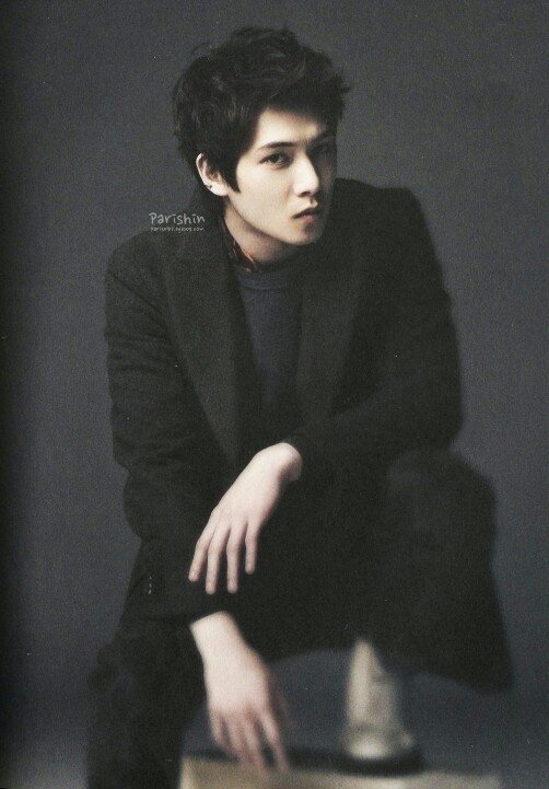 florikpop's tweet photo. Persiste si todo fuera fácil cualquiera lo lograría. @josh_origin #oneleejonghyun #leejonghyun #cuidadopersonal #belleza #cosmética #guitarist @ljhyuka #イ・ジョンヒョン #이종현
#music #moda #piel #paz https://t.co/pxvofP7VjT