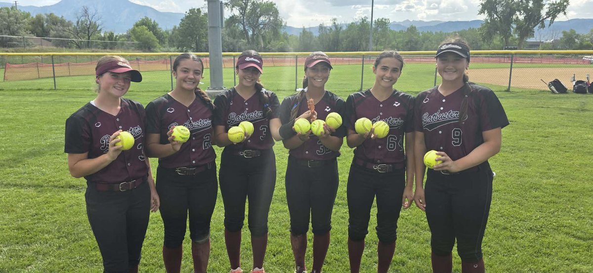BatbustersHaas's tweet photo. ‼️BB 💣Squad‼️ 18u IDT Colorado
▪️Matullo @SophiaMatullo 💣💣💣
▪️Wolleon @emilywolleon28 💣💣
▪️Provence 💣💣
▪️McKeon @rileymckeon2027 💣
▪️Shin @KateShin2028 💣
▪️Conforti @CasConforti2027 💣

#fastpitch #softball #njbatbusters #homerun https://t.co/il4GeNKh3V