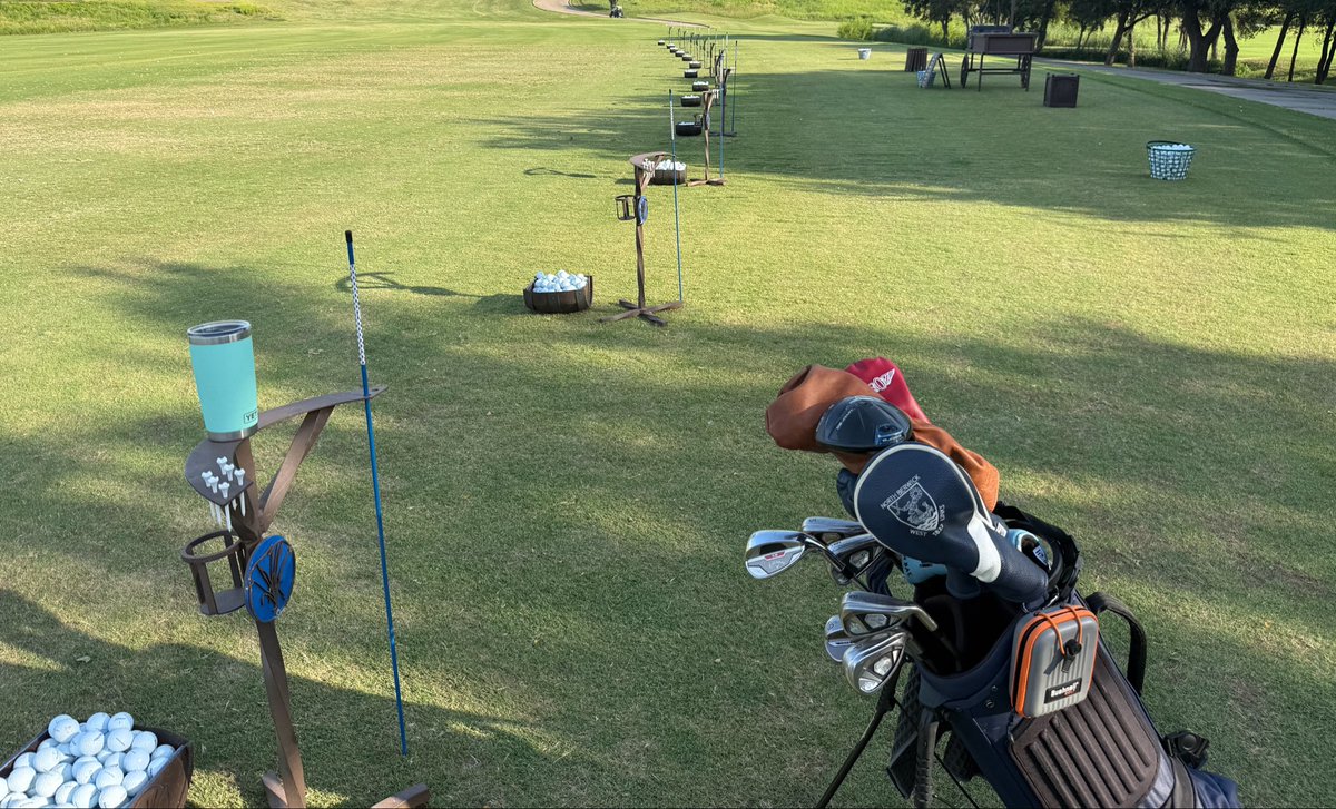 Rick Golfs tweet media