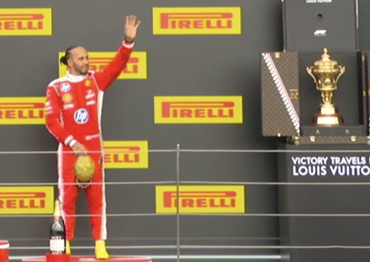 thrtysvnth's tweet photo. deafening cheers for lewis as he waves to his home crowd https://t.co/Ws8SR4GSNu