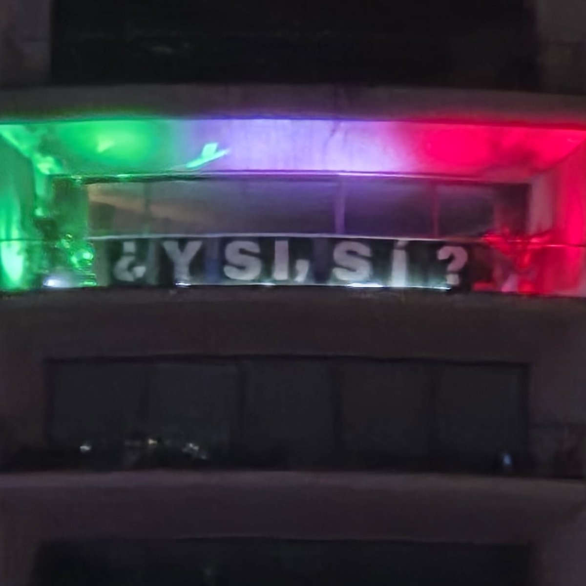 RoyceCUU's tweet photo. @miseleccionmx Vamos México!!!
#Ysisi #MEXENG #SomosMéxico #England #8vos
#United26 #FIFAWorldCup https://t.co/yCWSOV22JT