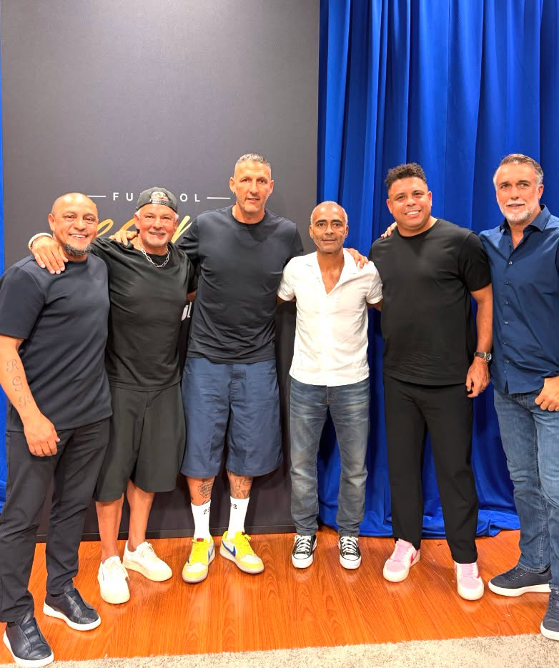 backpasstras's tweet photo. I feel the best thing Gianni Infantino has done since becoming the President of FIFA is to get legends together for the World Cup matches. What is your opinion about it? https://t.co/vvDBcJ1Cfp