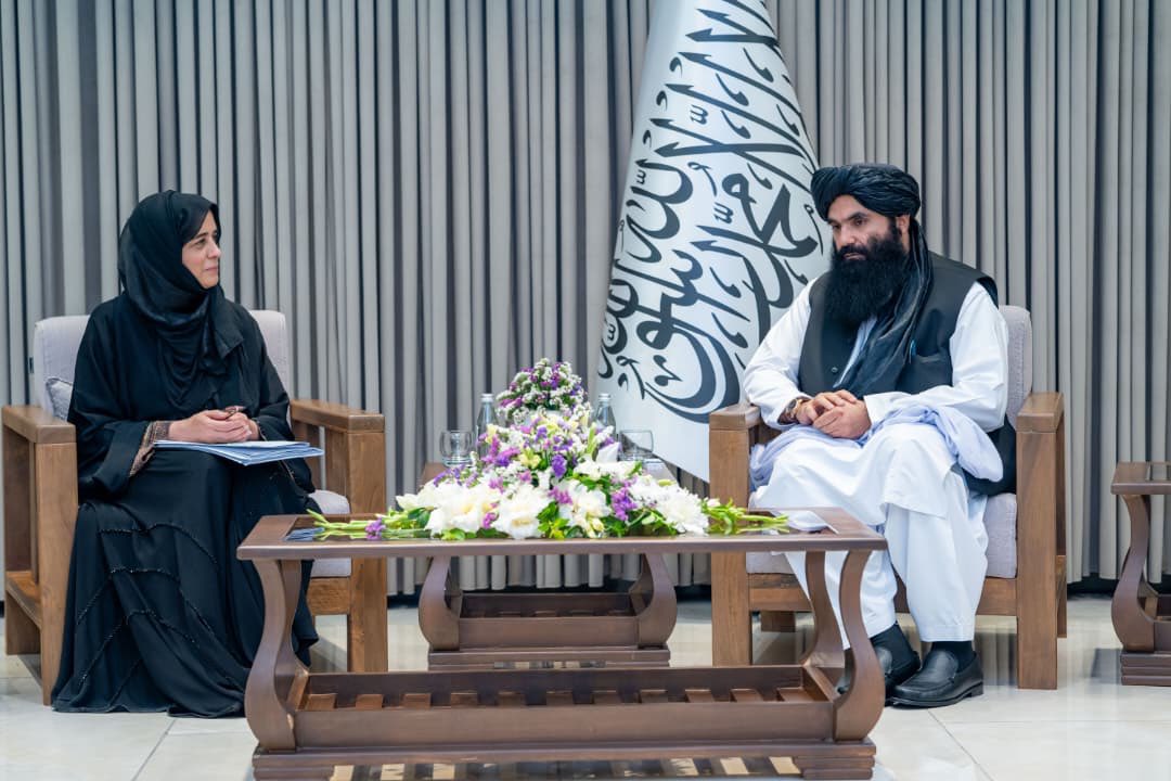 knowtaleban's tweet photo. خلیفه سراج‌الدین حقانی، وزیر داخله امارت اسلامی افغانستان، با حنان بلخی، رییس دفتر منطقه‌ای سازمان جهانی بهداشت، و هیأت همراهش دیدار کرد.

بر بنیاد خبرنامه، دو طرف درباره تقویت بخش صحت افغانستان، گسترش همکاری‌ها و هماهنگی‌های صحی و برنامه‌های واکسین پولیو گفت‌وگو کردند. https://t.co/tvnCKu519L