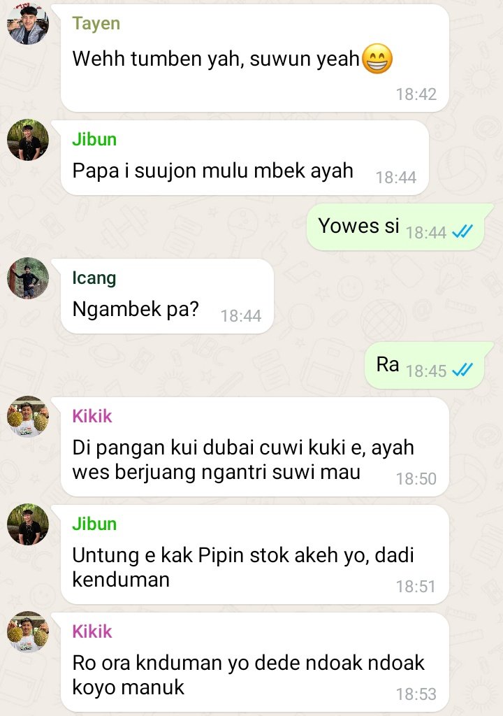 Lotusyyyyyy's tweet photo. #kimuta 

Keluarga direncanakan: 
・dubai cuwi kuki 
・ayah lupa jam https://t.co/yXLpJgJLgd