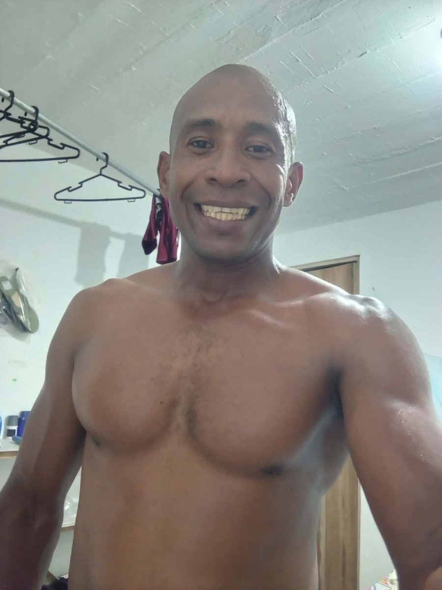 CuerposCaliente's tweet photo. Morenote https://t.co/1hswfVFul9