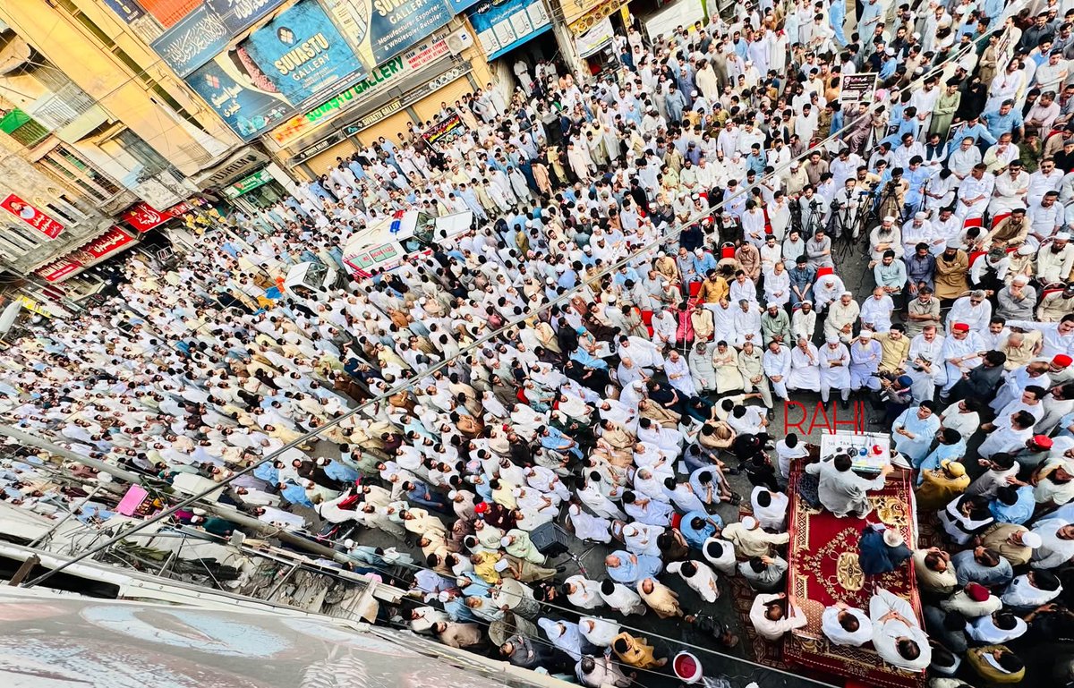 JIKPNorth's tweet photo. مینگورہ کے نشاط چوک میں امیر جماعت اسلامی خیبرپختونخوا شمالی عنایت اللہ کا ٹیکس کے نفاذ کے خلاف عوامی احتجاجی مظاہرے سے خطاب۔
#ملاکنڈڈویژن_ٹیکس_نامنظور https://t.co/XwOaDhQCyZ