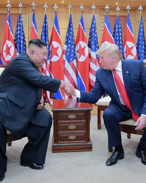 DC4Hope's tweet photo. @LunaForTruth @cmichaelbelle There is no bigger communist supporter than pedoRapist commie traitor Trump.
#CommieTrump literally writes love letters to, drools & worships these communist monsters!! ⬇️⬇️
#CommieTrump wants to be them! He has always wanted to be them!
Lock up #CommieTrump!!
#TraitorTrump https://t.co/kCMkP4aj6P