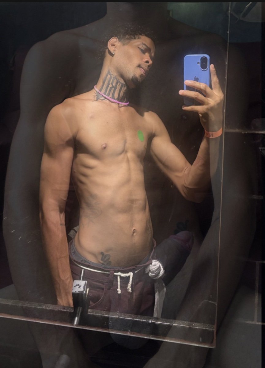u_badmann's tweet photo. Front or back?🥴😋 https://t.co/3B6ibtXAfV