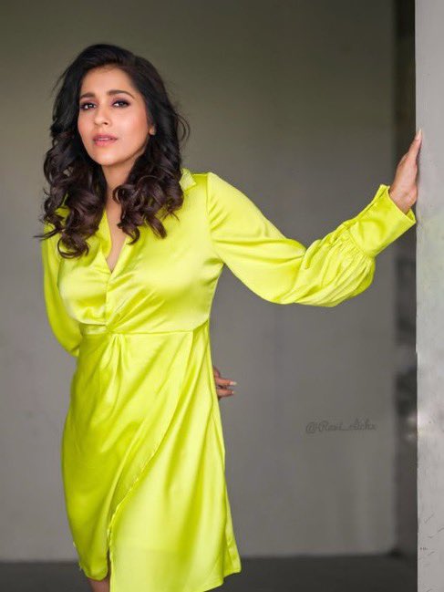 muthalbo's tweet photo. Rashmi Gautam 

#Rashmi #RashmiGautam https://t.co/tR04Ns59rL