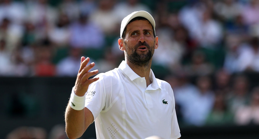 josemorgado's tweet photo. 24-time Grand Slam champ and 7-time #Wimbledon Novak Djokovic gets another good win over Roman Safiullin 7-6(6), 6-3, 3-6, 6-3 to reach the QFs here for the 17th (!) time.

66 Grand Slam quarterfinals for the 39yo. A joke. https://t.co/EPGl2AfFJI