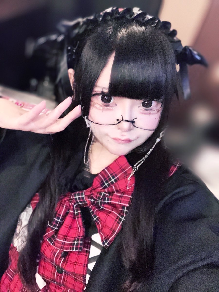 mur_mofru's tweet photo. メガネ有り無し૮ • ﻌ - ა🖤❤

#自撮り界隈 #コンカフェ https://t.co/kGpN3Sb5nQ
