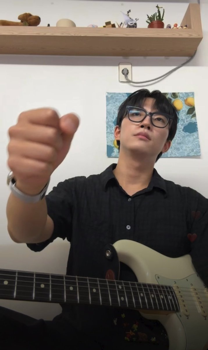 __304a's tweet photo. 공연 우취로 슬픈 휘준님..
저희도 슬퍼효.. ｡° °｡ﾟ(ﾟ`ᯅ´ ﾟ)ﾟﾆｰ https://t.co/RWAaxfAVs6