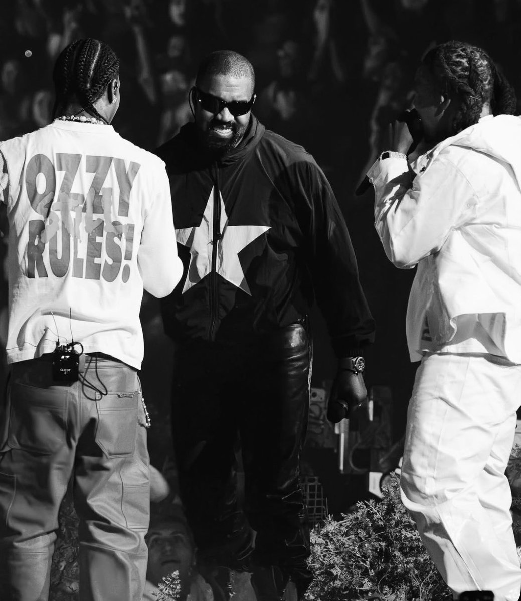 YZYFRANCE1's tweet photo. 🚨 EVERY MAJOR HINT ABOUT YE’S NEXT ALBUM SO FAR… 👀🏛️

• YE × TRAVIS SCOTT × DON TOLIVER collab album.

• Don Toliver posted “GLADIATOR 3”, later reposted by Jaden Smith and Ye.

• Reportedly in the works since OCTOBER 2025.

• HAVOC confirmed he’s involved.

• MIKE DEAN is heavily rumored to be involved.

ARE WE FINALLY GETTING GLADIATOR 3? 👀