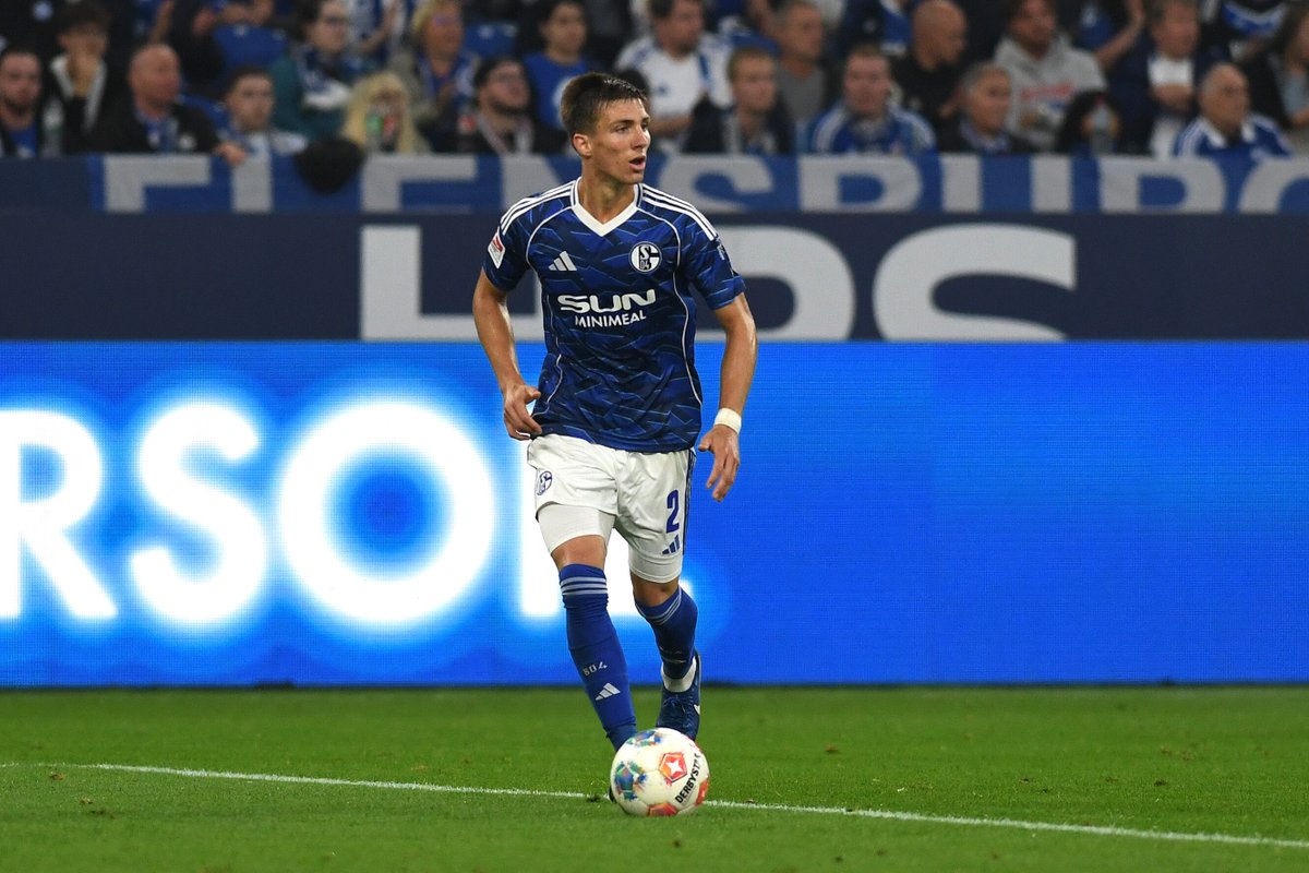 s04's tweet photo. #S04-Update: Felipe Sanchez wechselt auf Leihbasis zum mexikanischen Erstligisten Santos Laguna 🔄

Vereinbart wurde eine Kaufpflicht, die nach einer gewissen Anzahl von Einsätzen in der Saison 2026/2027 greift.

Alles Gute und viel Erfolg, Felipe! 🫶 https://t.co/SzOpiUDI05