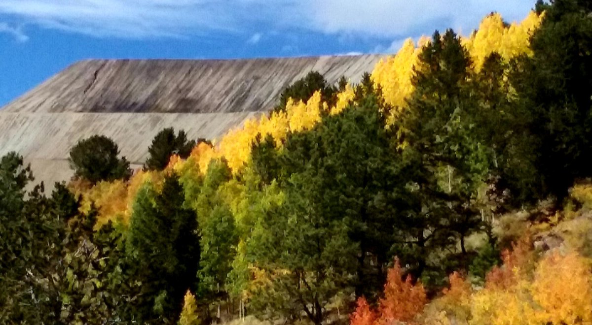 TamiK_Colorado's tweet photo. Today's Photo Challenge:
MOUNTAINS 

The mountains are calling. I must go back. https://t.co/YJsXtVTniG