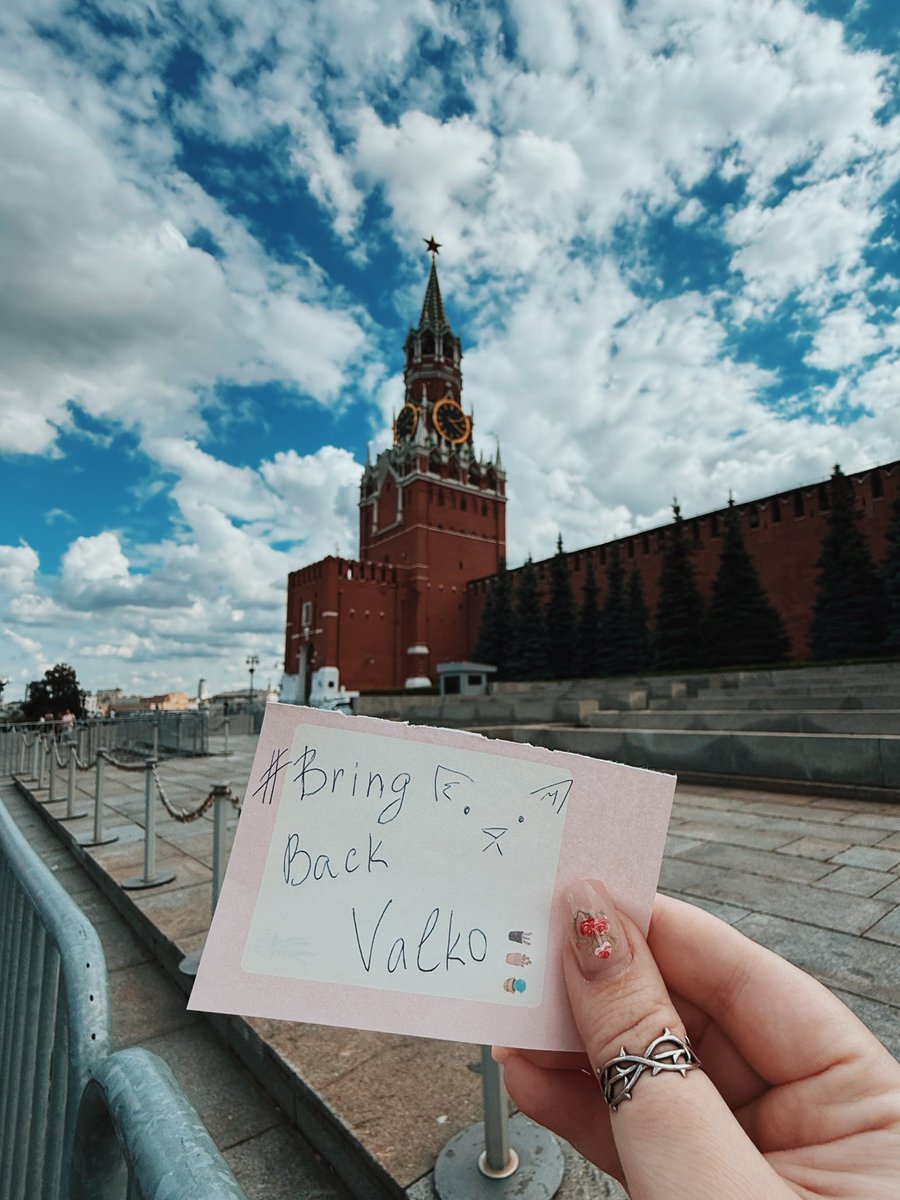 хориный гугук tweet media