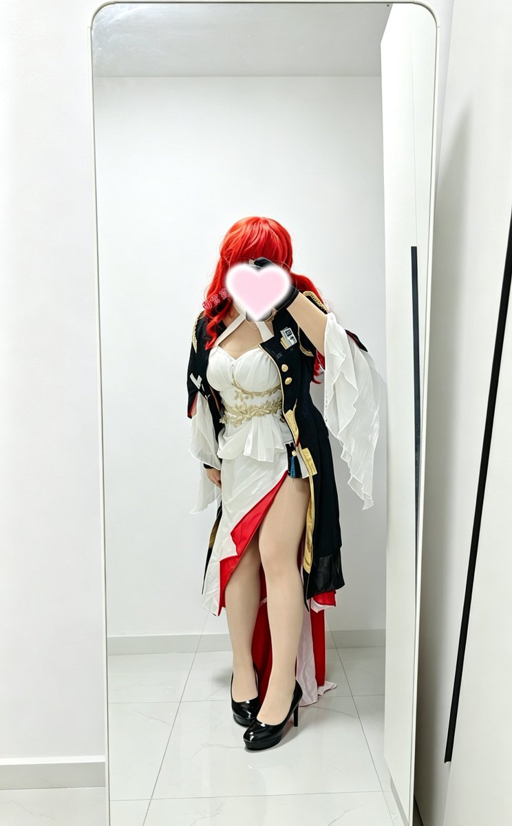 BlazeXXgray's tweet photo. 孩子们，我能坚持到4.5吗 https://t.co/jJ8KmbBrd7