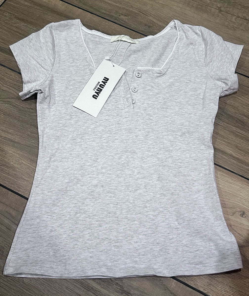 lostandfunmuse's tweet photo. newพร้อมส่ง nyu nyu 400รส
#หิ้วเกาหลี #รับหิ้ว #nyunyu #พรีออเดอร์เกาหลี #ส่งต่อเสื้อผ้า https://t.co/gYbcpmhOhv
