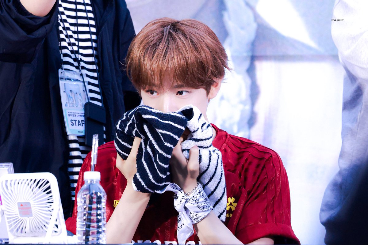 star_light0405's tweet photo. 260521 대구 공팬

#유우시 #ユウシ #YUSHI #우시
#엔시티위시 #NCTWISH  #NCT https://t.co/7tEhmhfZJz