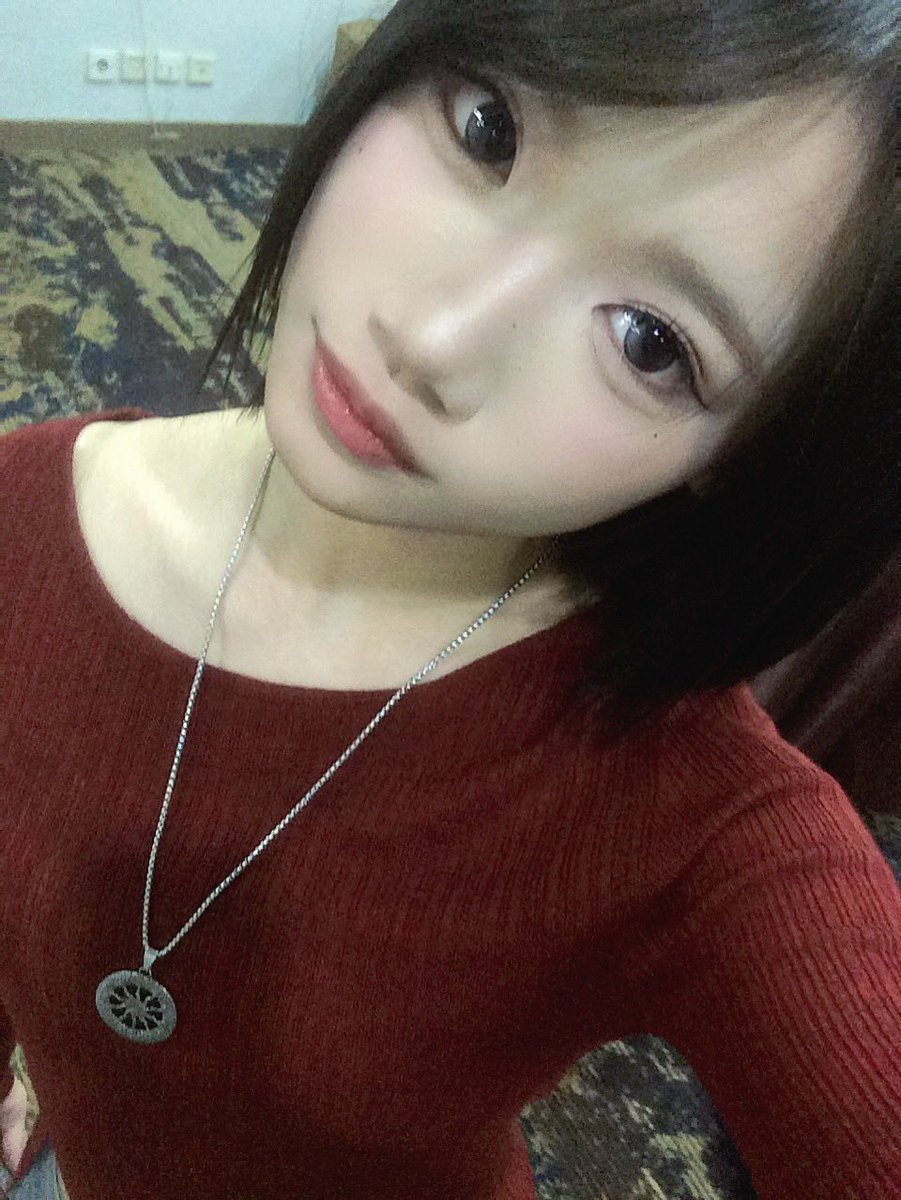 Kimmy_JKT48's tweet photo. EVENT SUKRO OVENNN!!!! 
Seru bangettt aduuuhhhhhhhjjh 🫠🫠🫠🫠
terima kasih banyak yang udah dateng tadiii!! Love besar buat Surabaya <3
Kapan-kapan ketemu lagiiii!! atau ketemu di m&amp;g? hehe❤️ https://t.co/TJNQ7Z8uSu