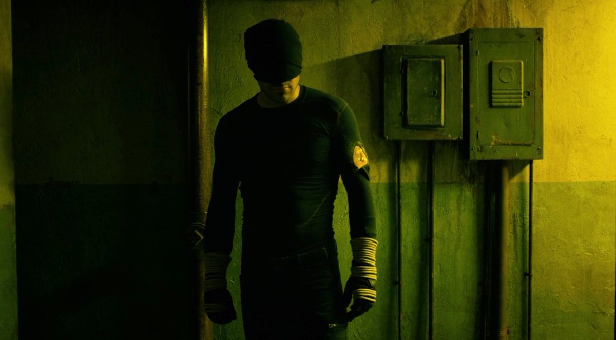 thereddaredev1l's tweet photo. Daredevil: Green. https://t.co/jmRtVg2RBB