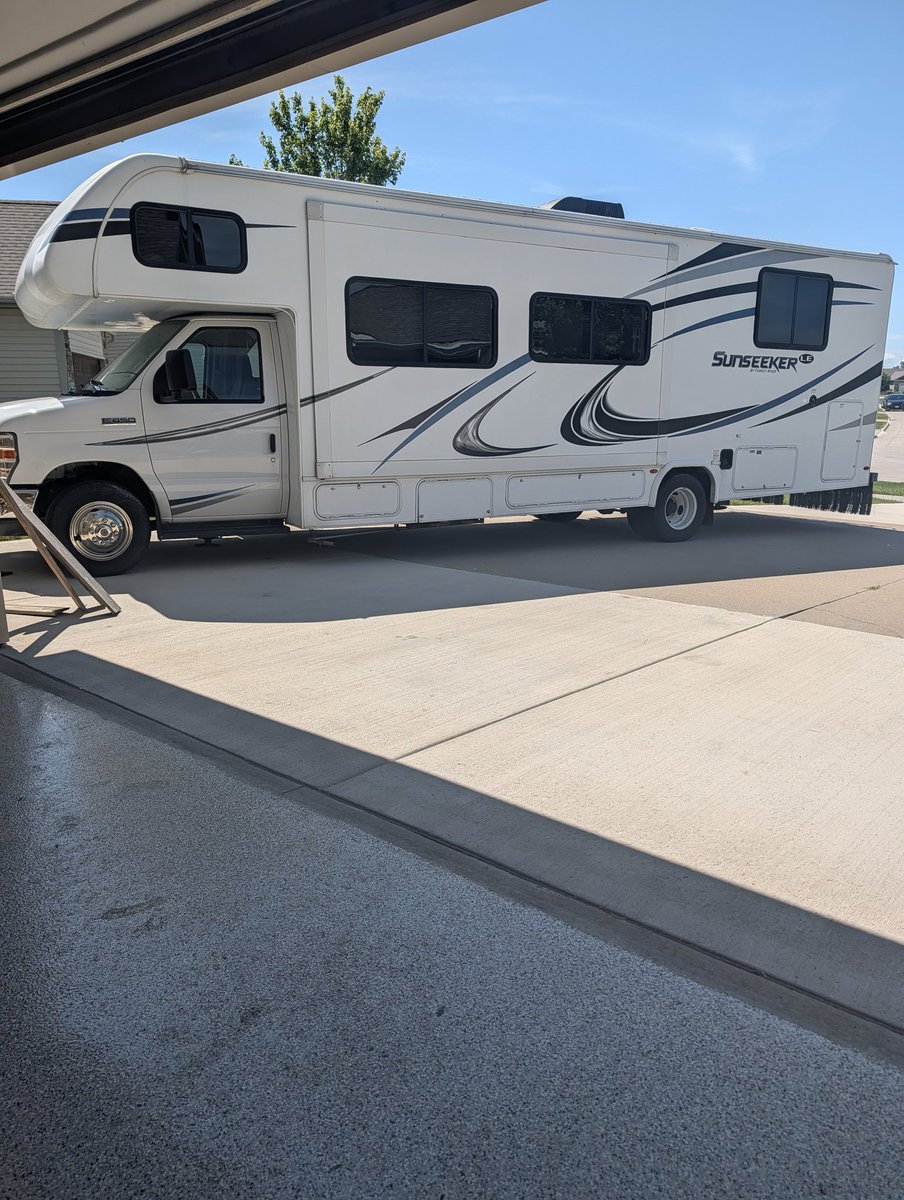 HeidemannHQ's tweet photo. Getting so close! #rvtrip https://t.co/HPi44SfkSE