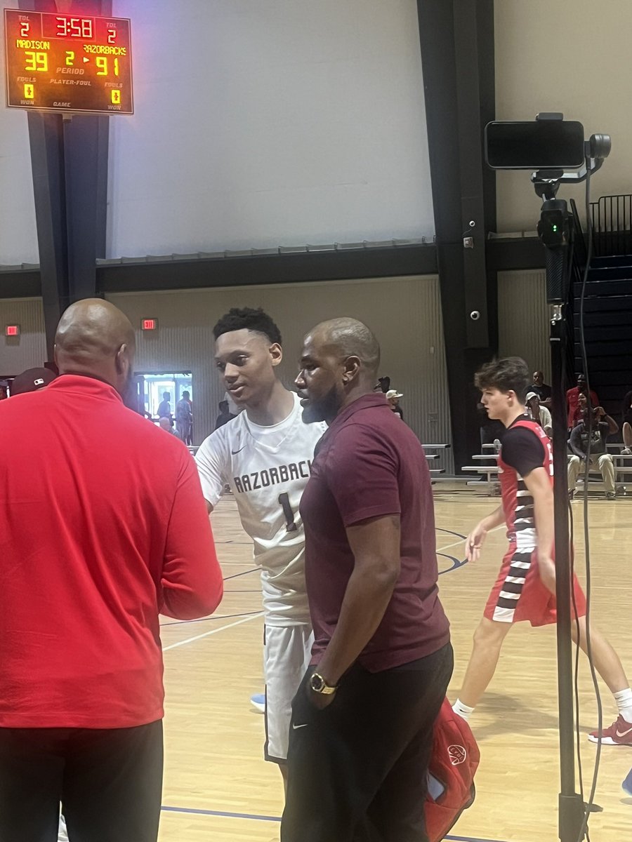 KammH_'s tweet photo. Georgia HS Basketball Recruiting Notes | GBCA Live Edition:
๐งต
Frashad Tisby 6โ6 W 2027 @iam_frashad
Cross Creek | Jet Academy
You wouldnโt be wrong in calling Frashad Tisby a blue-chip talent. Not much he canโt do on the basketball court. https://t.co/lwx8BOFBRO
