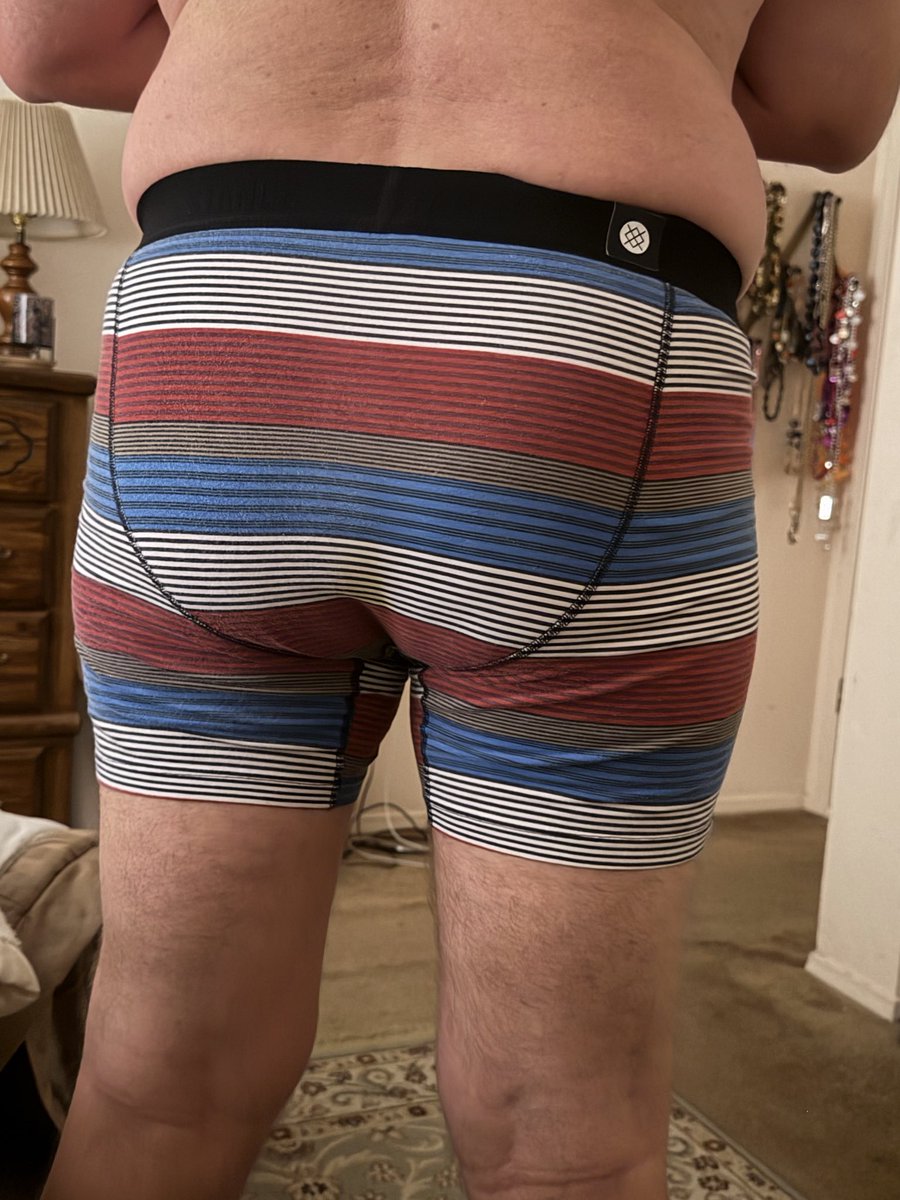 Link1743496Link's tweet photo. My sexy daddy bear this morning 😉 https://t.co/7ouLimloTJ