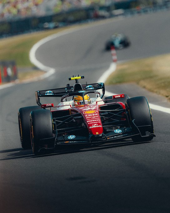 lewsinner's tweet photo. LEWIS HAMILTON EN 2026 🔥

• Único piloto en puntuar en todas las carreras.
• Único piloto en terminar TODAS las carreras dentro del Top 6.
• 🏆 1 victoria.
• 🥈🥉 5 podios.
• A solo 32 puntos del liderato del Campeonato del Mundo https://t.co/hmgQrtqPwu
