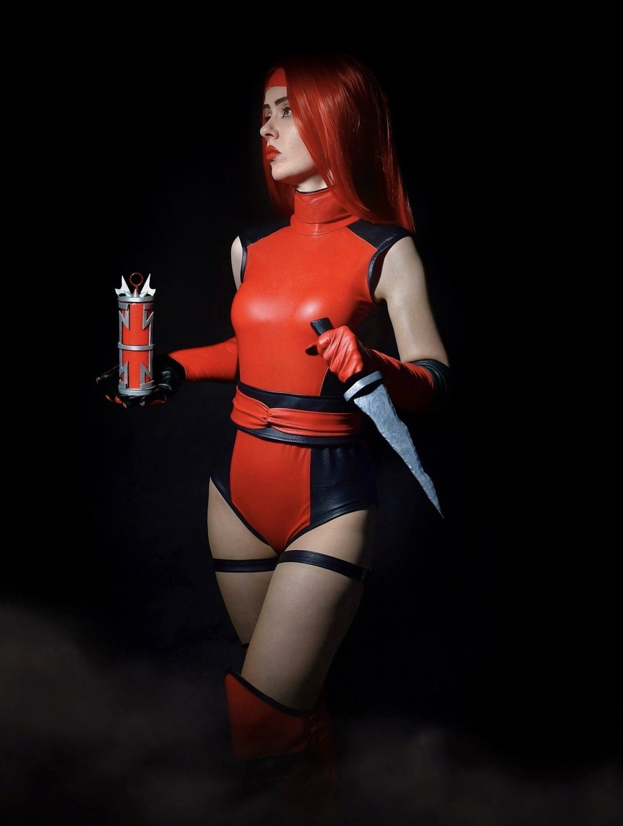 RagnarSider's tweet photo. #mkmobile #mortalkombat 

@kannibalferox as Klassic Skarlet
follow her if you like cosplays cause she's easily awesome https://t.co/xWv4JDWRfG