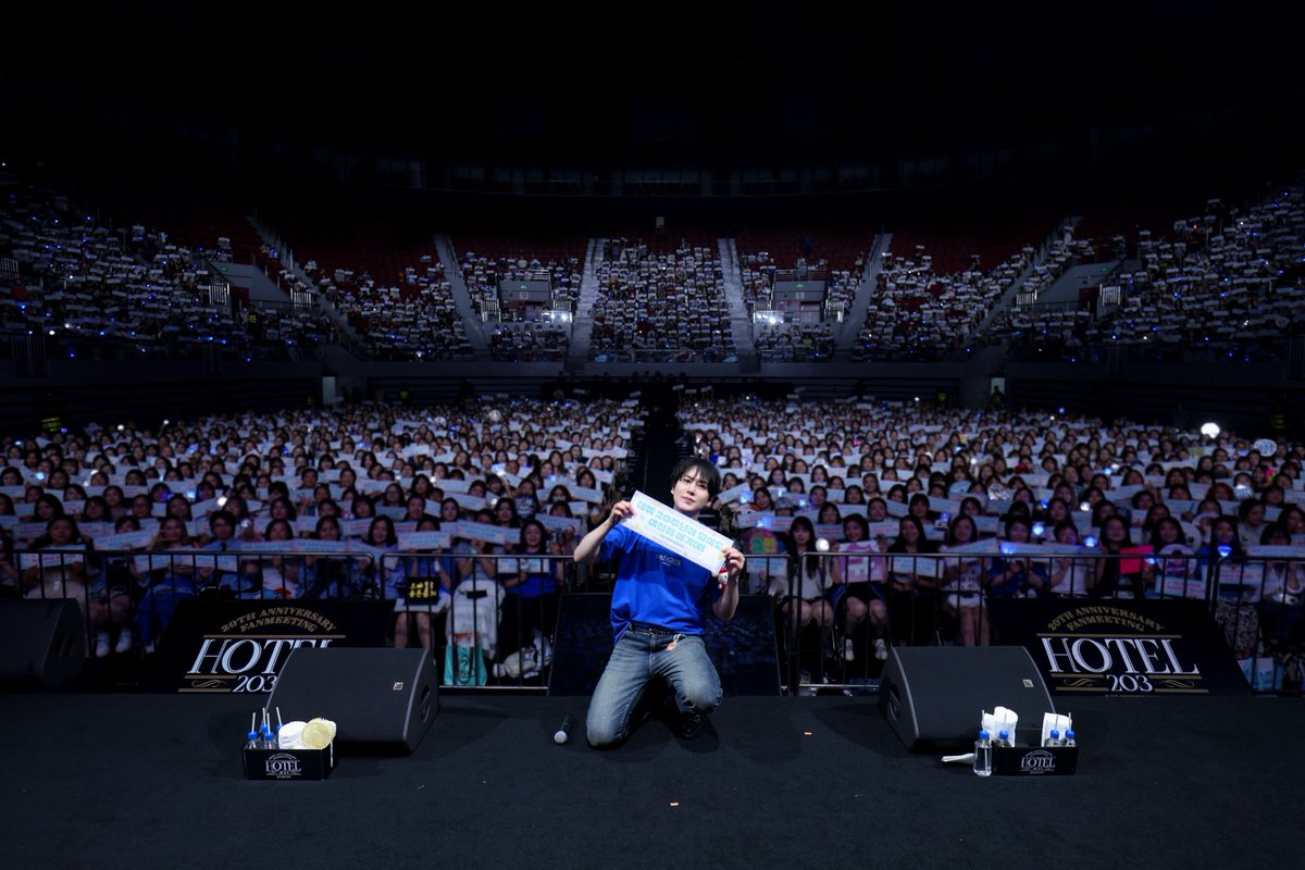 antennamusic's tweet photo. #규현 

규현(KYUHYUN) 20th Anniversary Fanmeeting <Hotel 203> IN SHANGHAI

상하이를 마지막으로 <Hotel 203> 20주년 팬미팅을 마무리합니다!
소중한 시간 함께해 주신 모든 여러분들 감사합니다✨

@GaemGyu 
#규현 #KYUHYUN 
#Hotel203
#KYUHYUN20thAnniversaryFanmeeting https://t.co/iMOArL9G8L