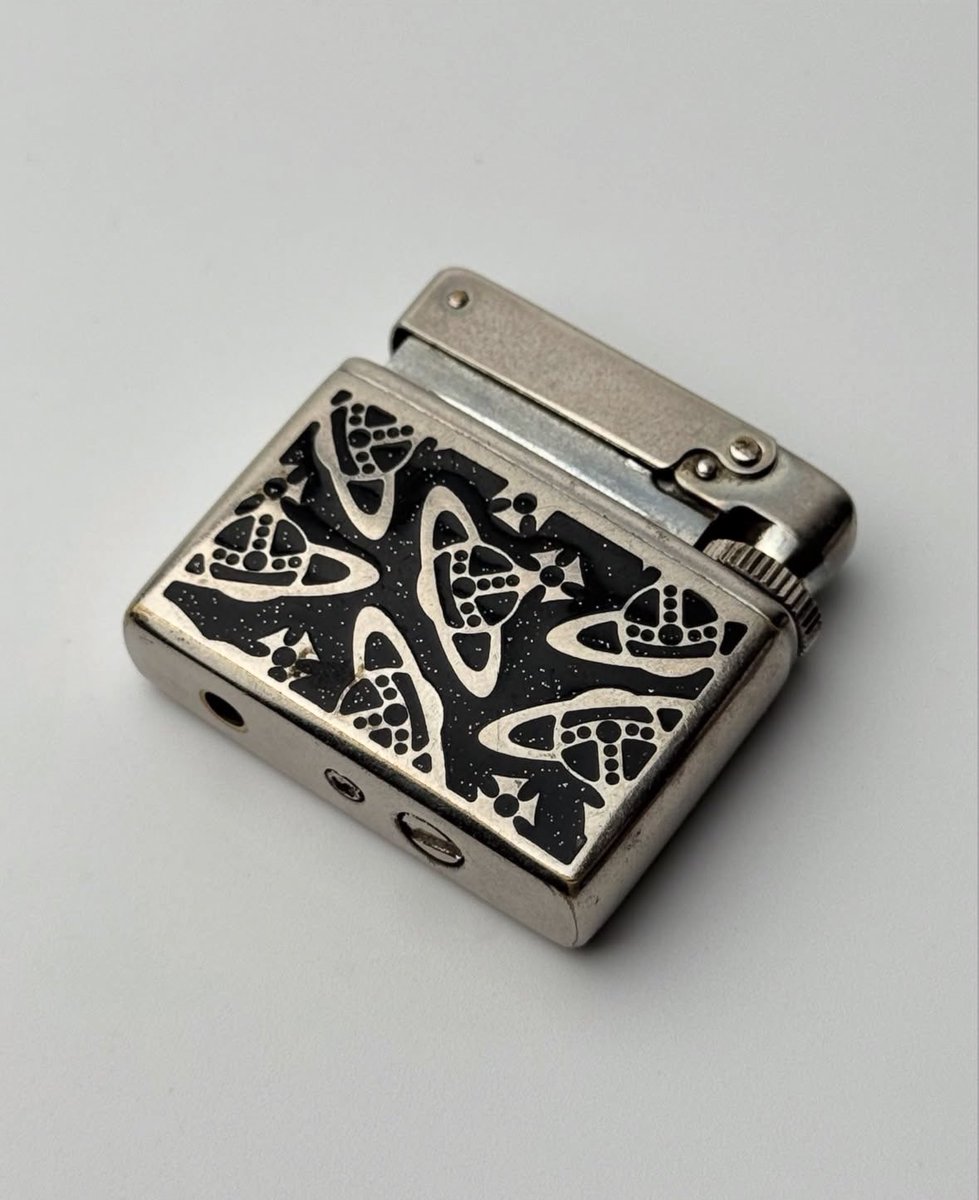 Shtreetwear's tweet photo. Vivienne Westwood Gas Lighter https://t.co/33VLg21oxj