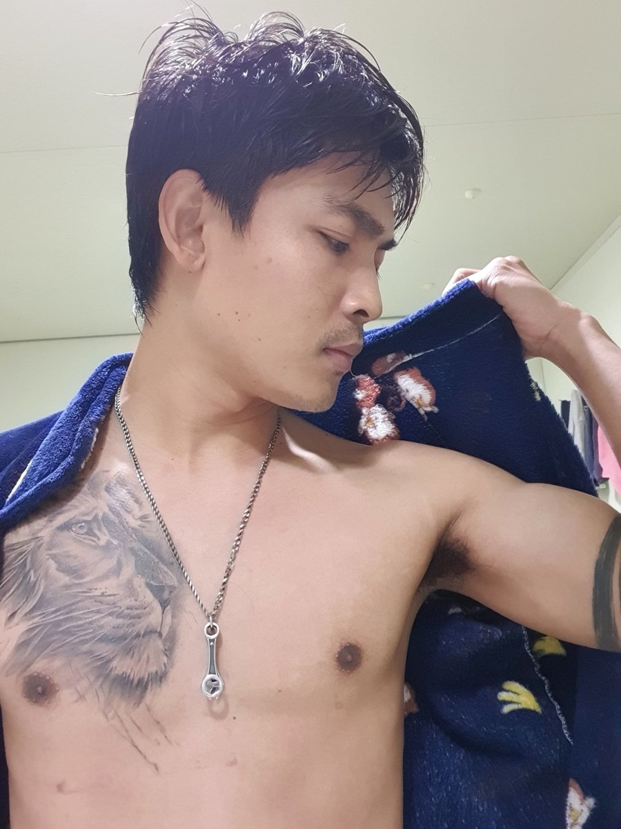 CyberHangOver's tweet photo. รสนิยมความชอบแต่ละคนไม่เหมือนกั�� แต่ทำไมเวลาดูคลิป ให้คนมาเสริมความสุขให้เมียแล้วมันตื่นเต้นกระตุ้นอารมณ์จัง #ขอนแก่น #มข #สวิง https://t.co/nvrRnjjJbr